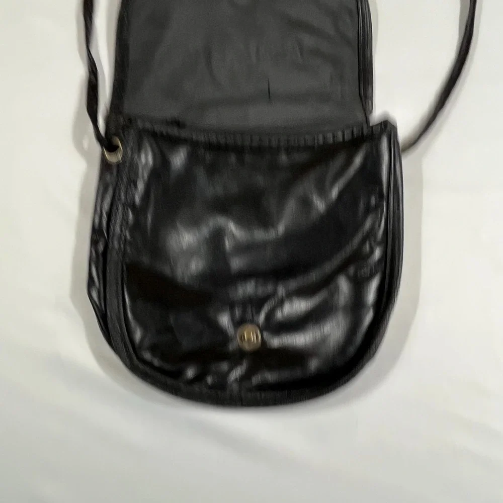 Vintage Pacific Connections Black Faux Leather‎ Crossbody Bag Made in Taiwan 90s